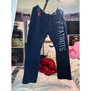 Vs Victorias secret PINK x NfL patriots university classic sweatpants  /joggers